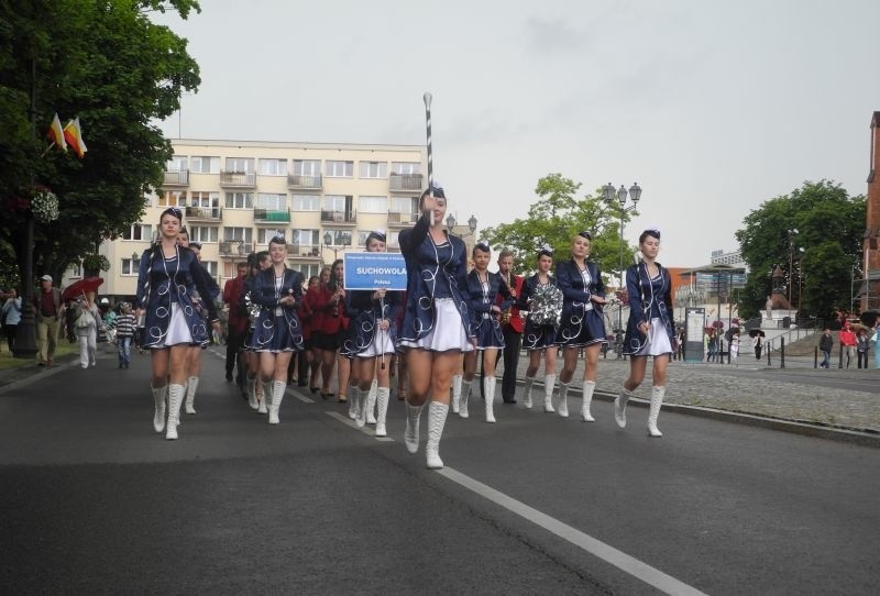 Dni Białegostoku 2015: VII Międzynarodowy Festiwal Orkiestr Dętych. Parada ulicami miasta (zdjęcia, wideo)