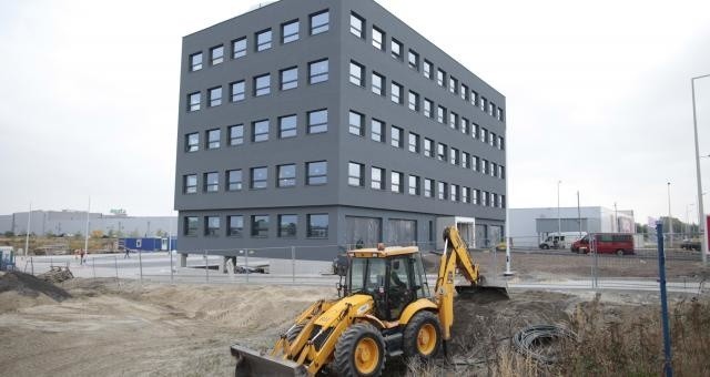 Obecnie Ista działa na dwóch kondygnacjach biurowca przy ulicy Wrocławskiej i zatrudnia 100 osób.