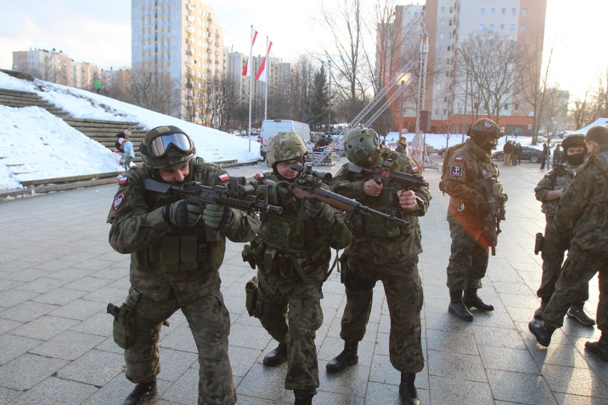 Na pikniku militarnym w Katowicach witamy amerykańskich...