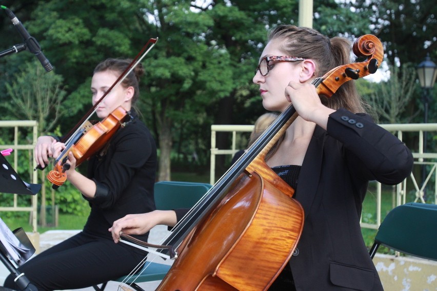 Letnie koncerty w Altanie. Koncert "Przeboje muzyki klasycznej" [ZDJĘCIA]