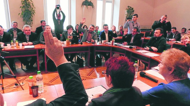 Według prawników urzędu wojewódzkiego, radni z Wadowic podjęli decyzję niezgodną z prawem