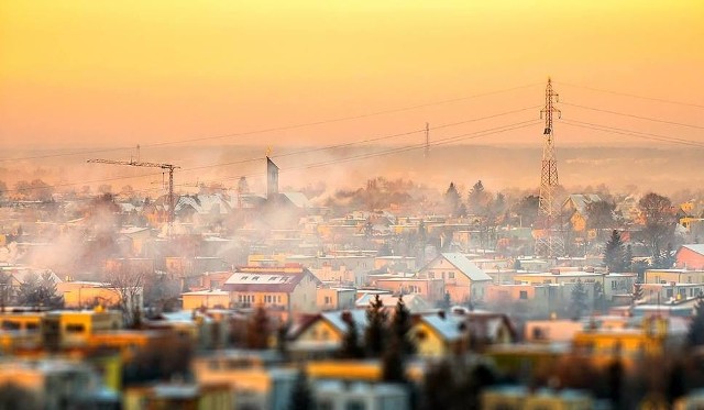 Bydgoski Miedzyń jest jednym z największych zagrożeń powstania smogu, osiedle domków w których pali się piecami, generuje bardzo dużo zanieczyszczeń