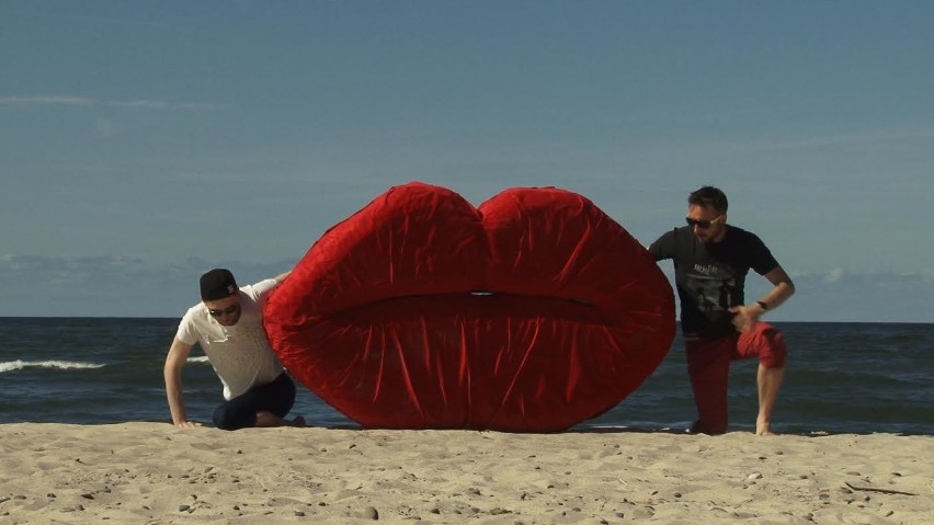 "Dwaj ludzie z ustami" - film inspirowany etiudą Polańskiego (zdjęcia)