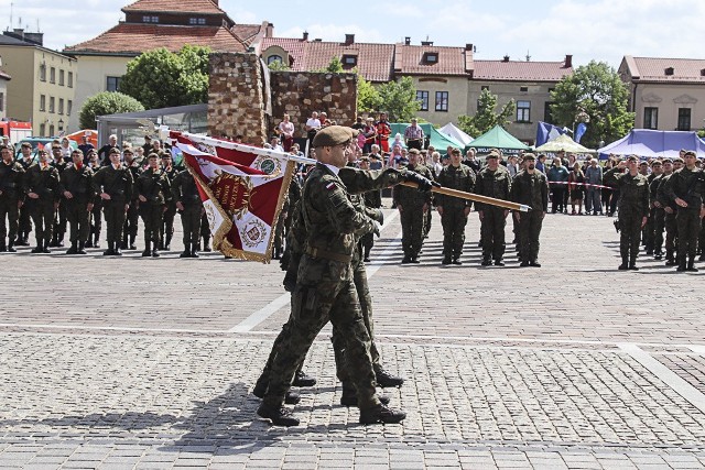 Tak było w maju w Olkuszu podczas składania przysięgi przez nowo wcielonych żołnierzy OT