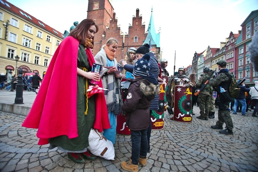 Tak WOŚP grała we Wrocławiu. Prawdziwe tłumy na Rynku