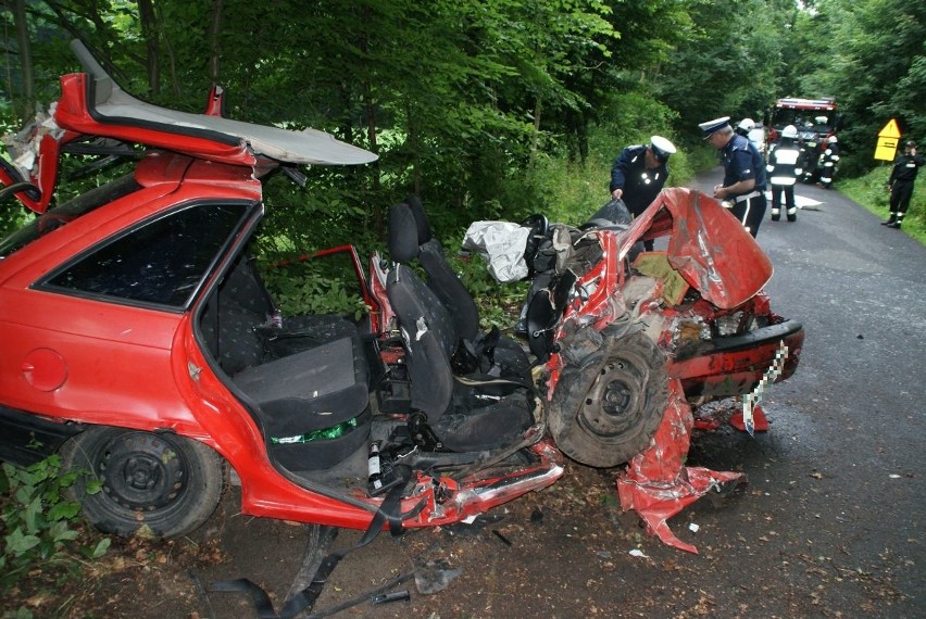 Wypadek w Dobiecinie: Kierowca opla nie miał prawa jazdy