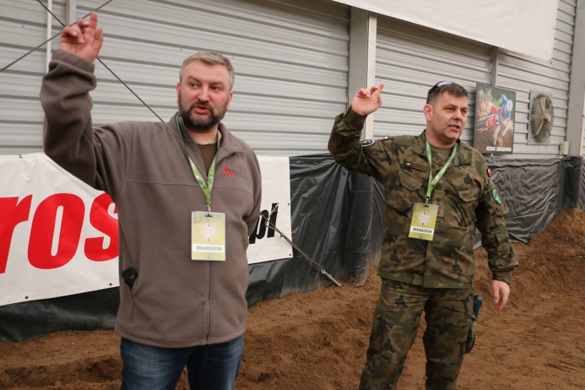 W Pierwszym Ogólnopolskim Turnieju Klas Mundurowych udział...