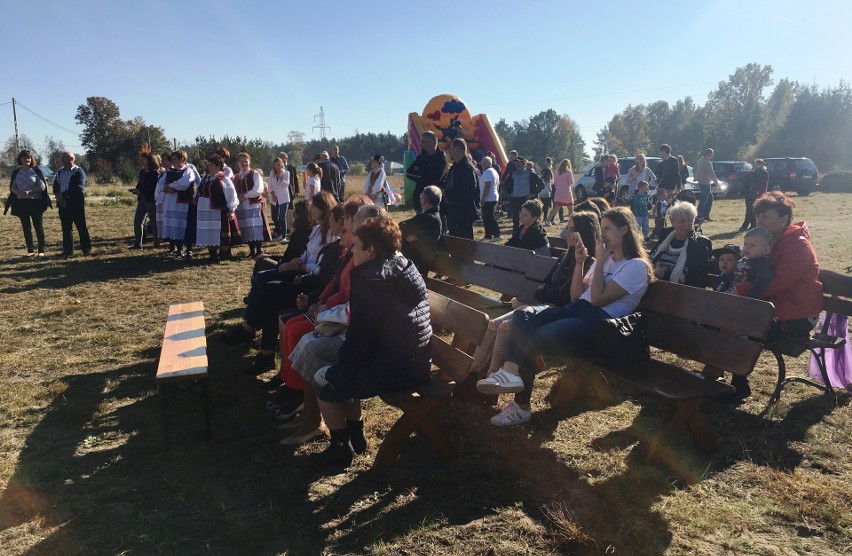 Gnaty, gmina Lelis. Integracja mieszkańców na świeżo pozyskanym placu wiejskim [ZDJĘCIA, WIDEO]