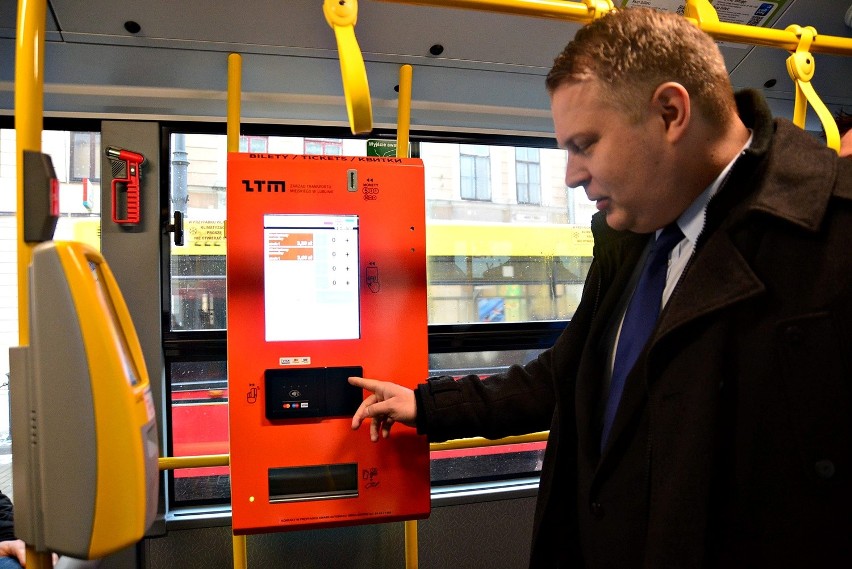 Nowy przewoźnik w Lublinie. W jego autobusach zapłacisz za bilet kartą (ZDJĘCIA, WIDEO)