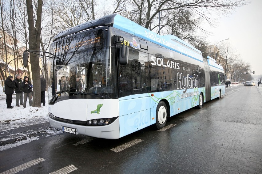 Kraków. Pierwszy hybrydowy autobus na regularnej trasie [ZDJĘCIA, WIDEO]