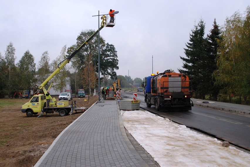 Kończy się przebudowa drogi krajowej w Wierzbcu koło Prudnika