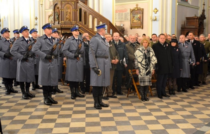 Konfetti dla ministra zrzucono z helikoptera straży granicznej. Komendant główny SG żąda wyjaśnień 