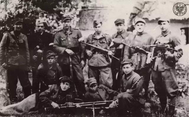 Żołnierze 27 Wołyńskiej Dywizji Piechoty AK, 1944 r. (AIPN)