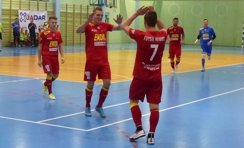 GKS Ekom Futsal Nowiny pewnie wygrał z Malwee Łódź. Tak...