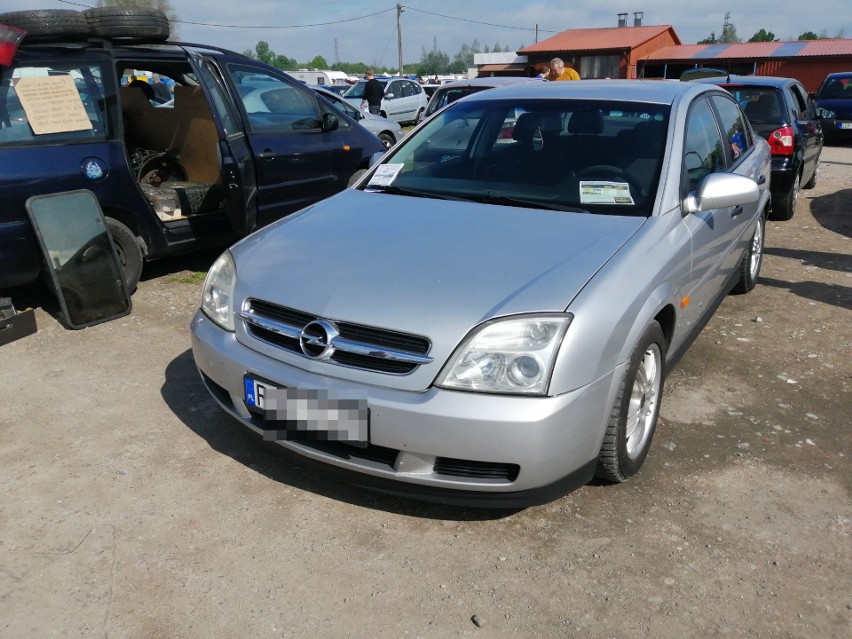 Opel Vectra. Silnik: 1,8 benzyna+gaz, rok produkcji 2002....