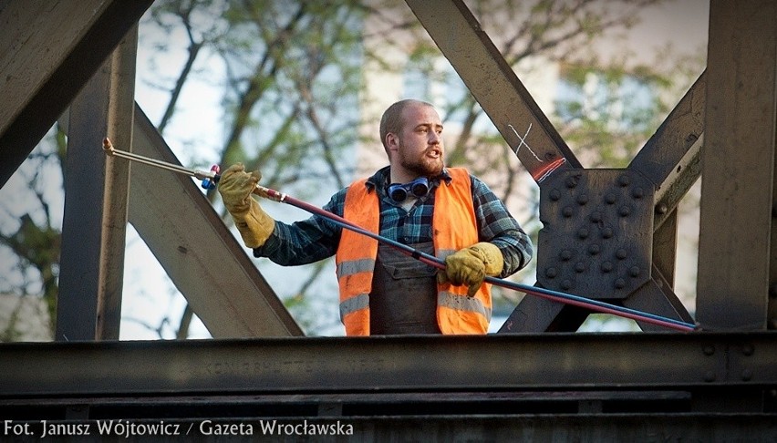 Rozbiórka wiaduktu kolejowego nad ul. Grabiszyńską (NOWE ZDJĘCIA, FILMY, OBJAZDY)