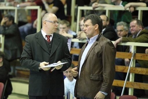 Mieczysław Major (z lewej) i Czesław Kurkianiec przygotowują zespół do sobotniego meczu ze Startem Lublin