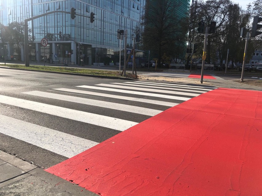 Kolejne naziemne przejście dla pieszych w Gdańsku. Nowe pasy pojawiły się na al. Grunwaldzkiej na wysokości Nowej Sudeckiej