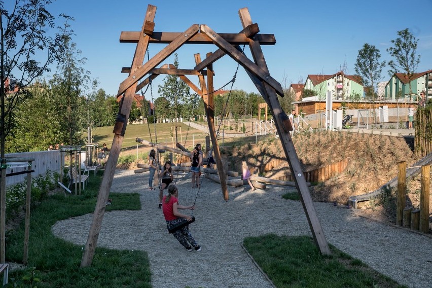 Kraków. Park Reduta już gotowy, ale trwa biurokracja [ZDJĘCIA, WIDEO]