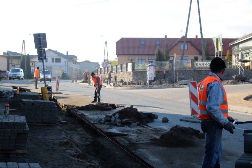 Przebudowie drogi wojewódzkiej nr 214 między Stężycą a...