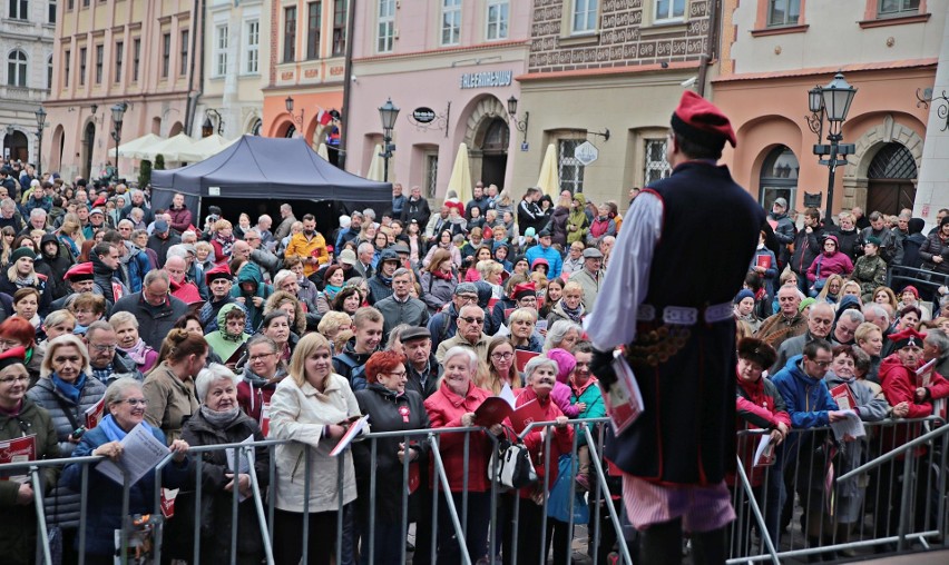 Kraków. Rekord w śpiewaniu "Prząśniczki" ustanowiony! [ZDJĘCIA]