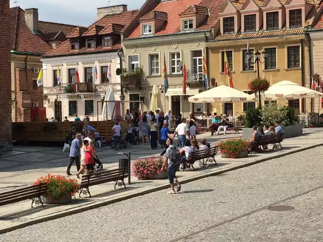 O możliwość wykupu mieszkań najemcy ze starówki pytają od wielu lat. Wcześniej władze miejskie tłumaczyły, że przeszkodą są nieuregulowane kwestie prawne dotyczące kamienic.