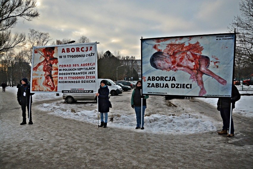Pikieta antyaborcyjna przed szpitalem na ul. Jaczewskiego (WIDEO, ZDJĘCIA)