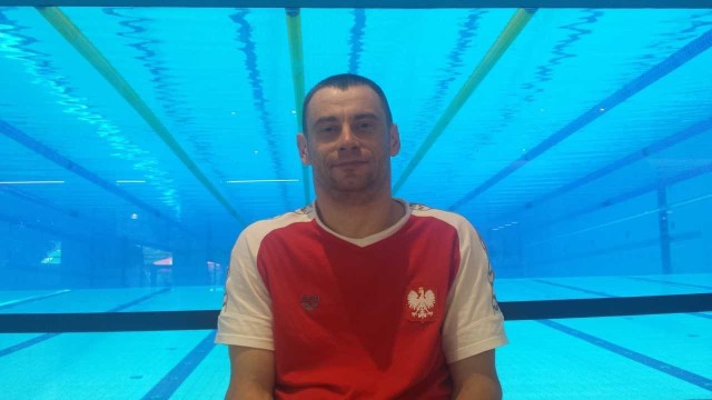 Tarnobrzeżanin Jacek Czech zdobył złoty medal pływackich mistrzostw Polski ustanawiając także rekord kraju.