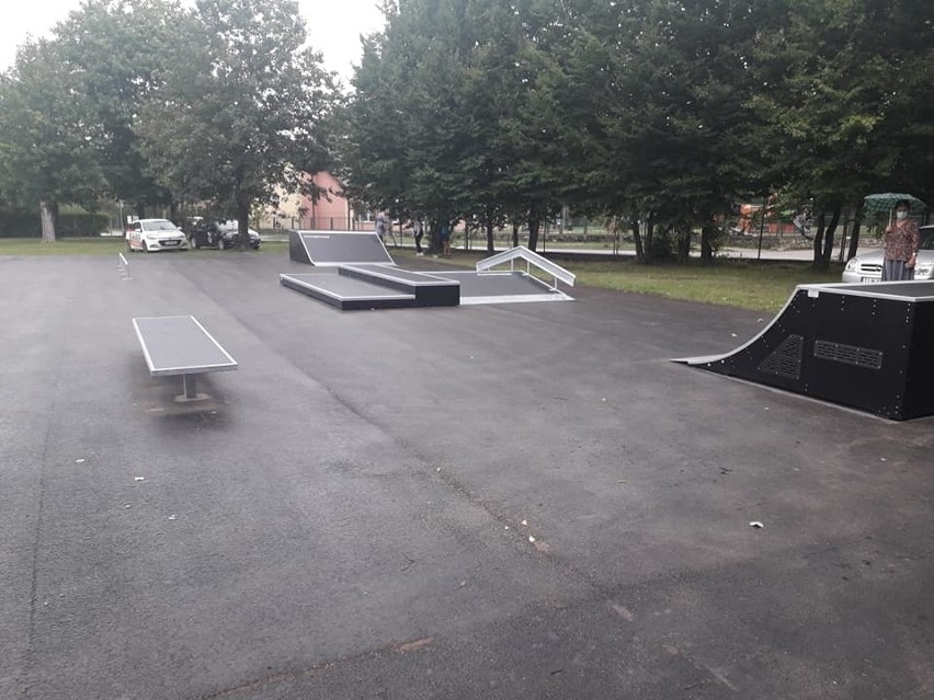 Bukowa w gminie Krasocin ma piękny skatepark. Już można tu szaleć [ZDJĘCIA]