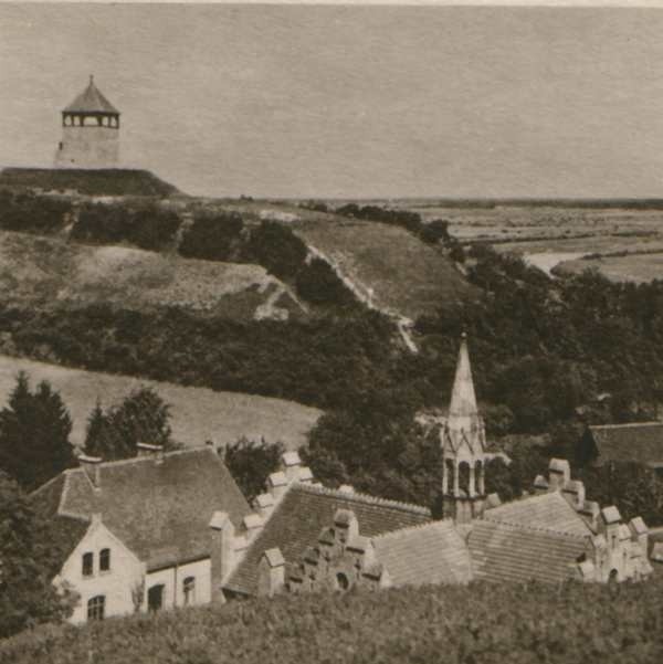 Santok &#8211; kościół z 1857 r., wieża widokowa z 1934 r. na fotografii Kurta Auriga. Czy do tych pamiątek historii dołączy rekonstrukcja grodu? 