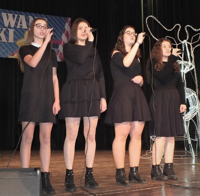 Ponad 100  dzieci i nastolatków  zaprezentowało się podczas  Ogólnopolskiego Festiwalu Piosenki Dziecięcej  „Rozśpiewane dzieciaki” w Wąbrzeźnie. 