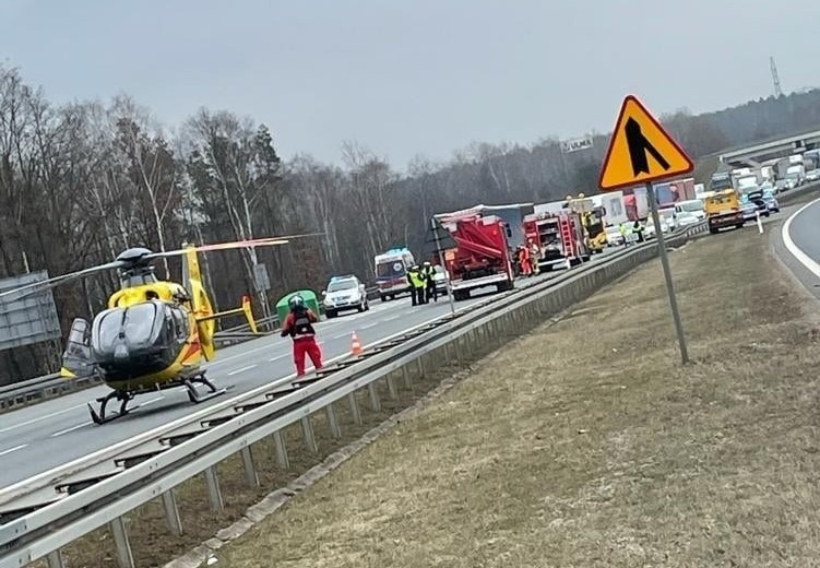 Wypadek na autostradzie A4 w Mysłowicach....