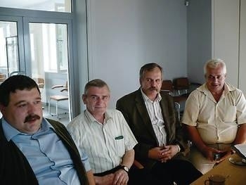 Dla sołectw priorytetem są drogi. Na zdjęciu sołtysi: Józef Jurek, Andrzej Chachlica, Marek Budek i Władysław Michorczyk Fot. Ewa Tyrpa