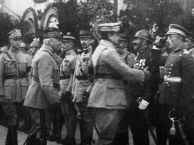 1920 r.  Wizyta gen. Józefa Hallera we Włocławku. Fotografia: "K. Szałwiński", ze zbiorów Muzeum Ziemi Kujawskiej i Dobrzyńskiej, zamieszczona w "Włocławek - widoki miasta do 1939 r."