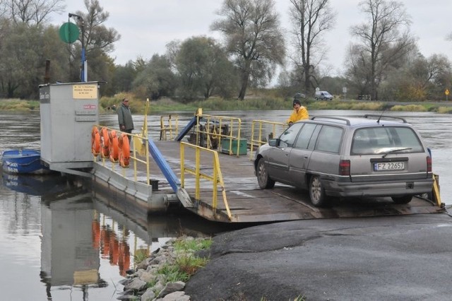 W Pomorsku i Milsku prom kursuje od dwóch dni