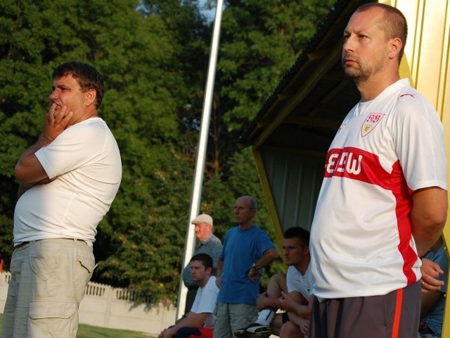 Jakub Słomski (z prawej) zrezygnował z funkcji trenera Zaczernia. Prezes Robert Krakowski (z lewej) zastanawia się nad jego następcą.