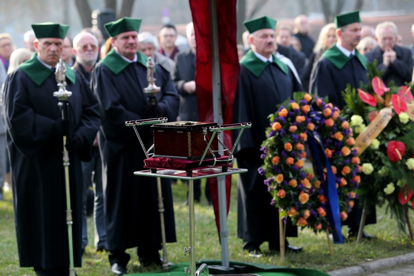 Profesor spoczął na cm. Rakowickim