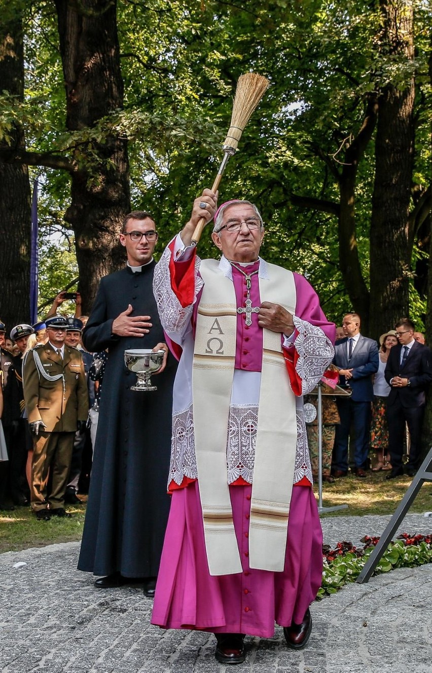 Abp Sławoj Leszek Głódź - otrzymał honorowe obywatelstwo w...