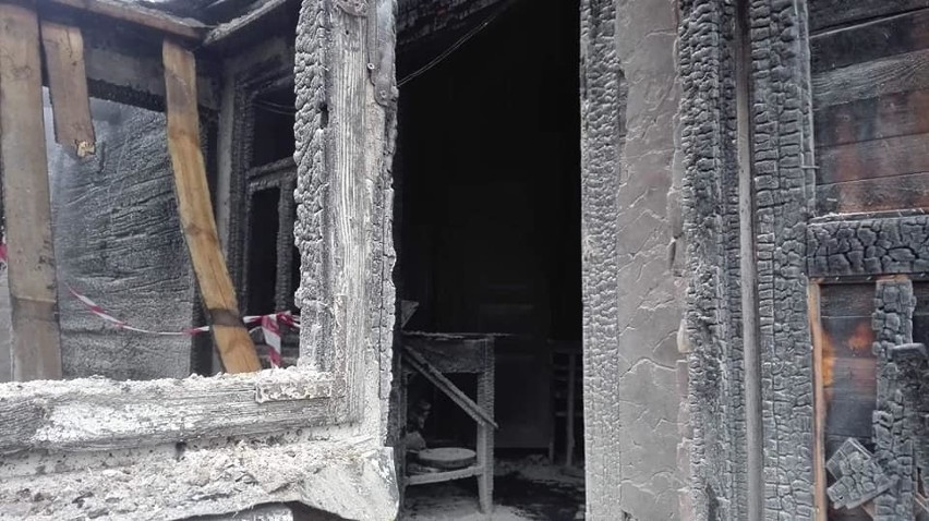 Pożar w Narwii. Dwie rodziny straciły dach nad głową