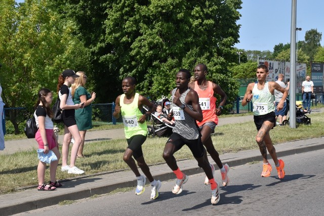 Kenijscy biegacze na czele stawki w Biegu Papiernika 2023