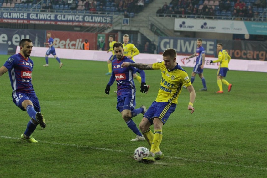 04032020 gliwice piast gliwice arka gdynia...