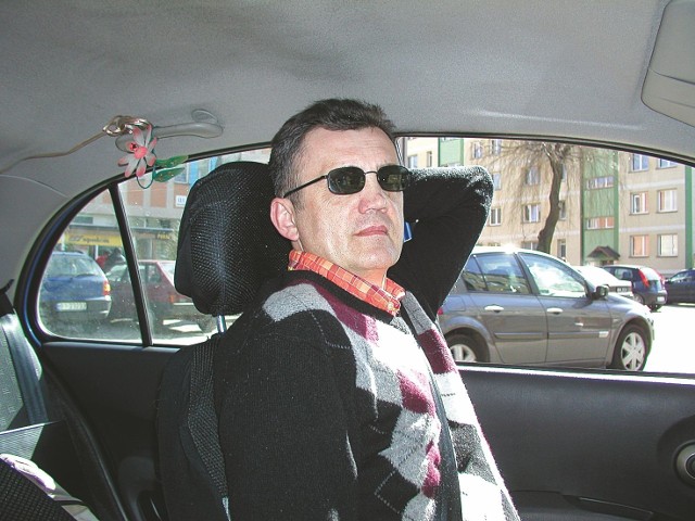 Wielu kierowców zapomina, że przed ruszeniem w drogę trzeba wyregulować zagłówki - twierdzi Tadeusz Suchocki