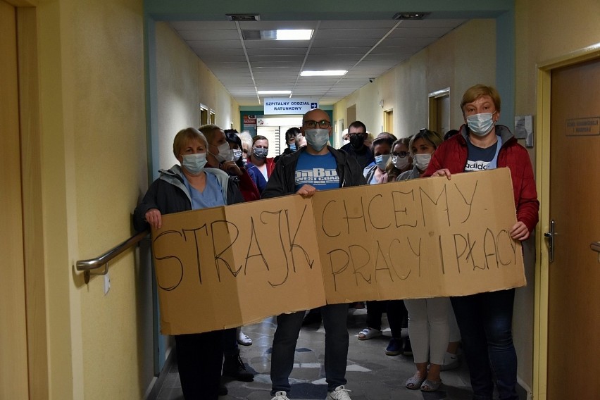 Protestujący domagają się między innymi zaniechania ich...