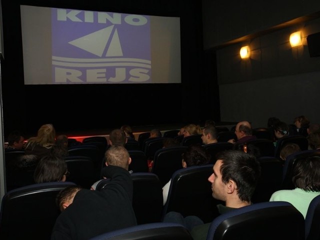 Osoby niewidome i niedowidzące po raz pierwszy mogły zobaczyć film. Wszystko za sprawą specjalnego seansu, jaki odbył się w kinie Rejs w Młodzieżowym Centrum Kultury.