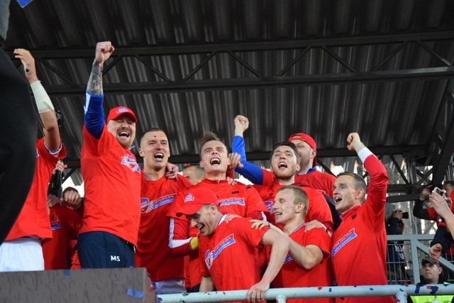 Raków Częstochowa awansował do Ekstraklasy, ale w niej pierwsze mecze będzie rozgrywał w Bełchatowie