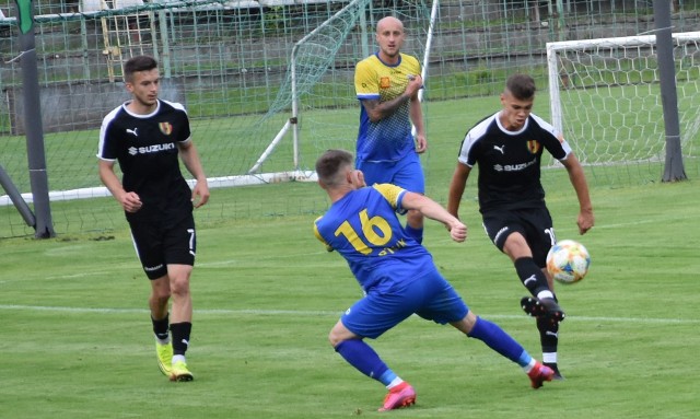 Korona II Kielce pokonała Neptun Końskie 5:0 i awansowała do finału Regionalnego Totolotek Pucharu Polski.