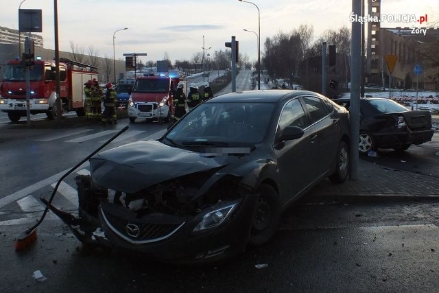 Żory: wypadek na skrzyżowaniu. Lądował śmigłowiec LPR