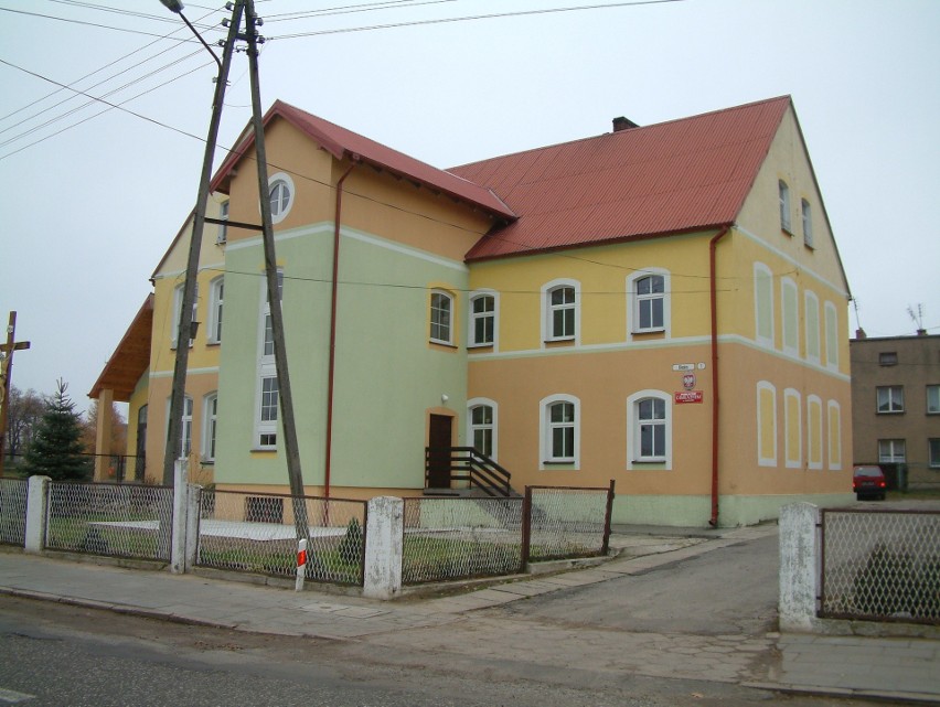 Szkoła podstawowa w Radłowie.