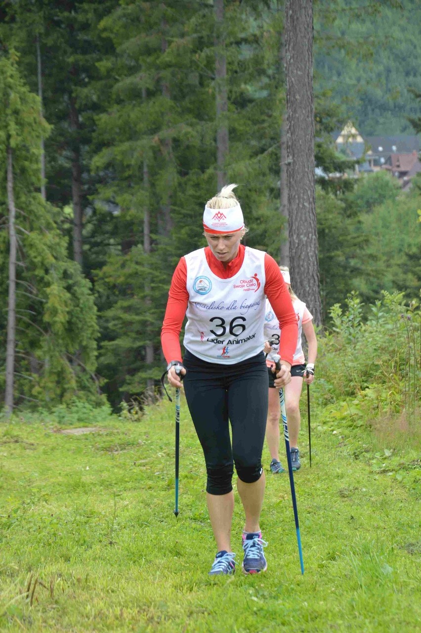 Kościelisko. Ścigali się w zawodach Nordic Walking. Wystartowała też Krystyna Guzik [ZDJĘCIA]