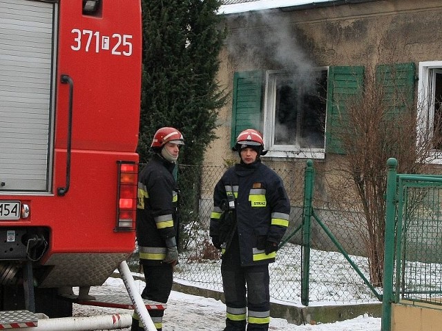 Po ugaszeniu ognia w środku znaleziono zwłoki samotnie mieszkającej kobiety.